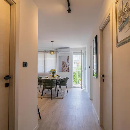 Aurum Hills Apartman *