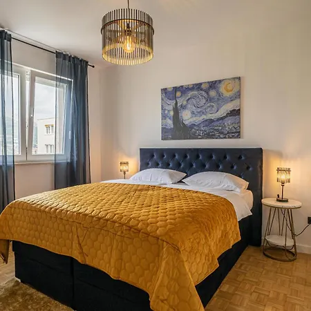 Апартаменты Aurum Hills *